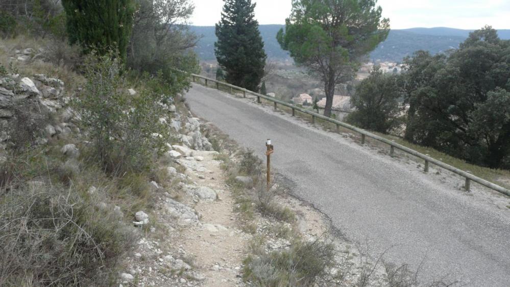 accès depuis la route (via du Thaurac)