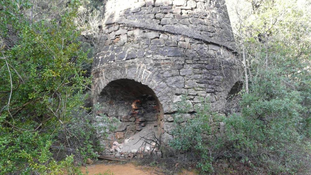 vestiges deus deux fours (ancienne mine de fer) (Ganges/Sumène)