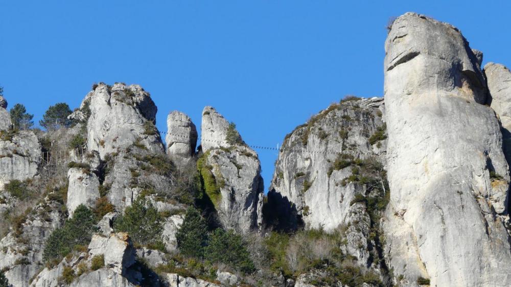 le site de la via ferrata de Florac vue depuis le bas