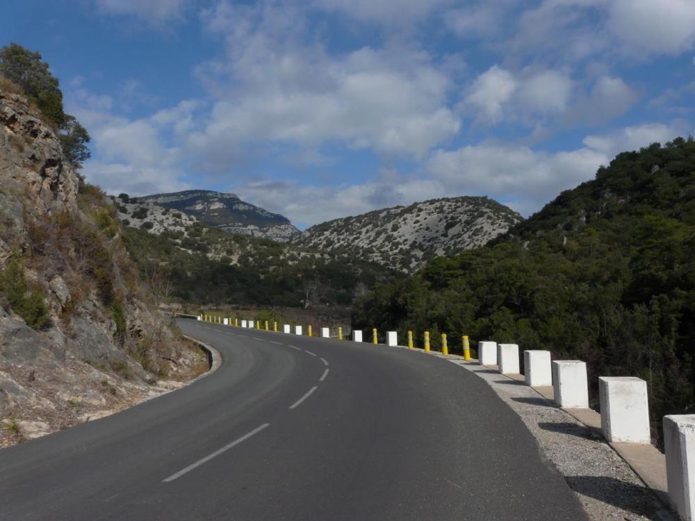 Après St Guilhem toujours au bord de l' Hérault