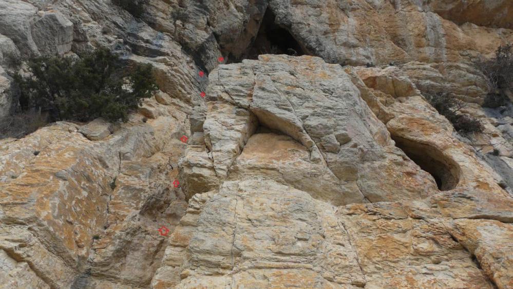 grotte porche inconnue, petite escalade aérienne