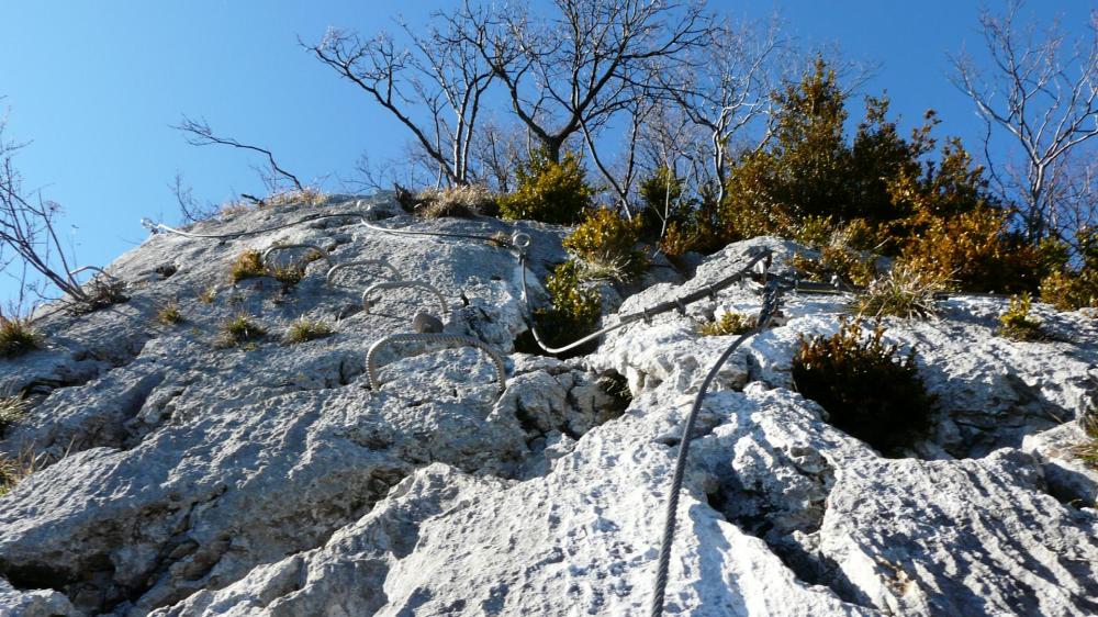 La sortie de la via du Rocher du Cornillon juste au dessus du Belvédère