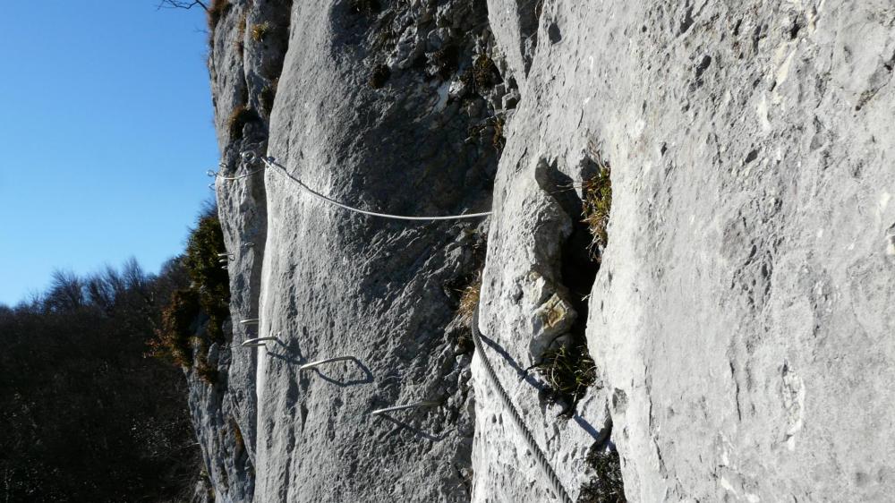 Via du rocher du Cornillon, traversée en face sud