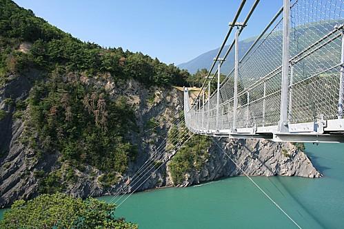 passerelle-sur-l-ebron