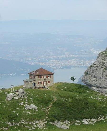 Le chalet du CAF à la tournette